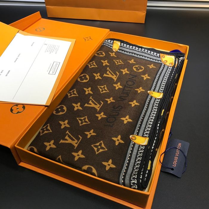 Louis Vuitton Scarf LV00097